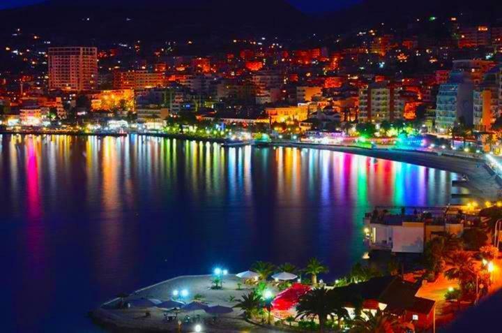 Bella Apartment Sarande Bagian luar foto
